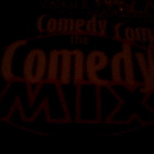 Foto tirada no(a) The Comedy Mix por Kelly M. em 1/12/2013