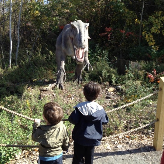 Photo taken at Field Station: Dinosaurs by Loren R. on 10/21/2012