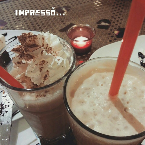 Photo taken at IMPRESSO Coffee Shop by Flugfähiger . on 7/9/2015