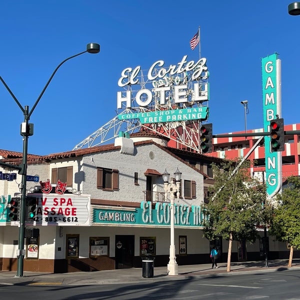 Foto tirada no(a) El Cortez Hotel &amp; Casino por Dion H. em 7/19/2023