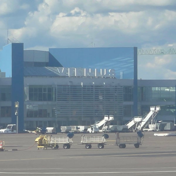 Снимок сделан в Вильнюсский международный аэропорт (VNO) пользователем Dion H. 9/3/2023