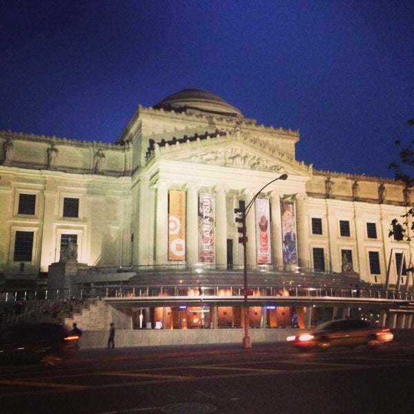 Photo taken at Brooklyn Museum by Tricia L. on 5/30/2013