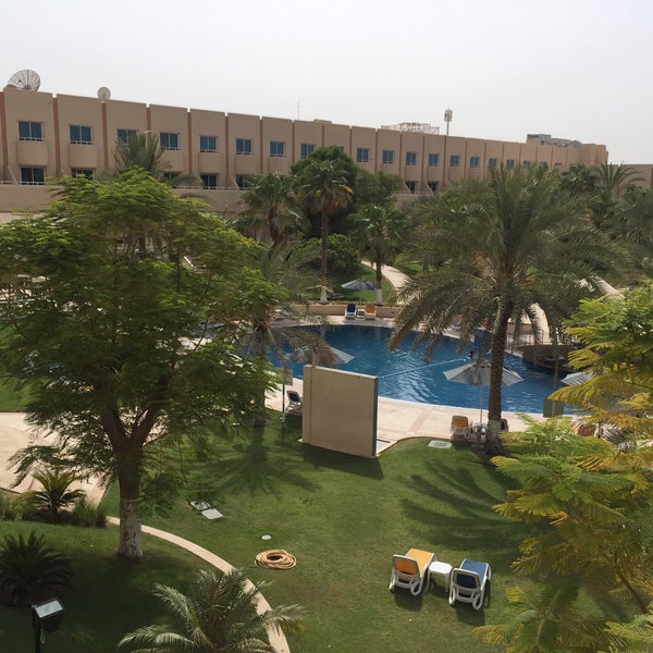Foto tirada no(a) Mafraq Hotel Abu Dhabi por can t. em 7/20/2016