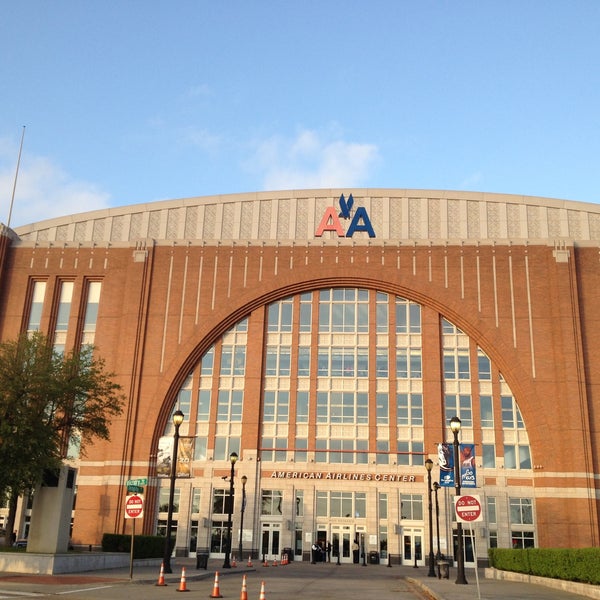 Photo taken at American Airlines Center by Lindsey K. on 4/11/2013