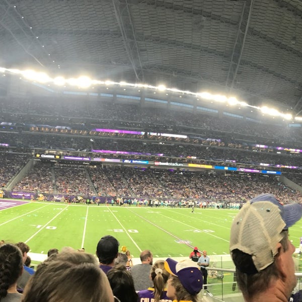 How Many Seats Are In A Row At Us Bank Stadium