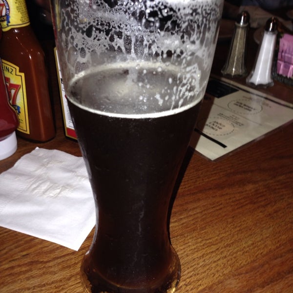 6/13/2014にcanaiyasrsがUncle Buck&#39;s Brewery &amp; Steakhouseで撮った写真