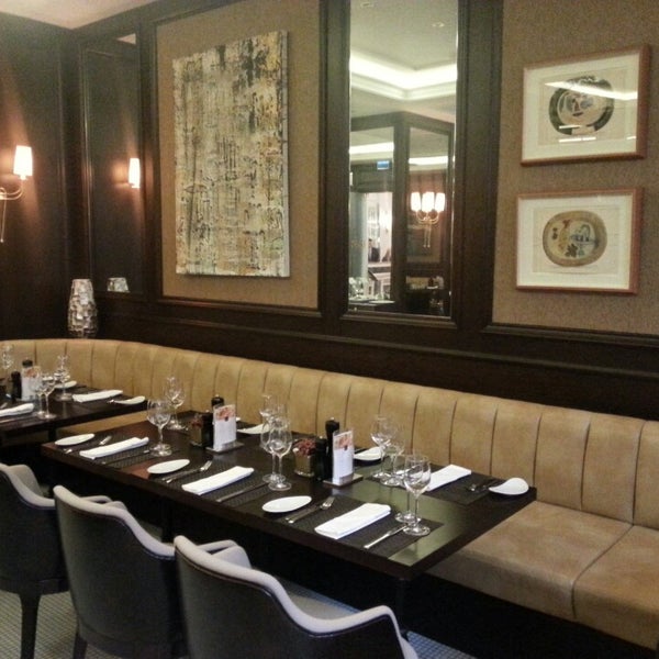 2/22/2013にCoşkun B.がBRASS Restaurant &amp; Barで撮った写真