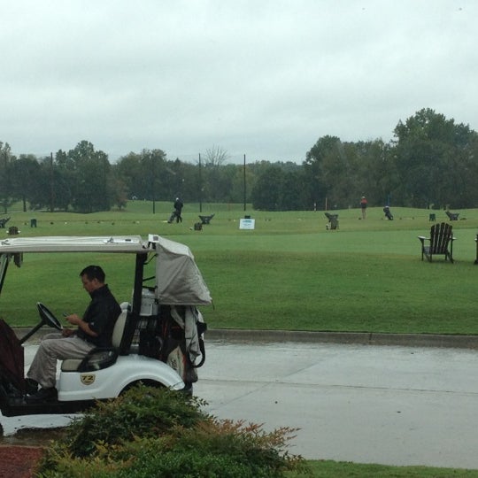 Foto diambil di Hermitage Golf Course oleh Gavin R. pada 10/1/2012