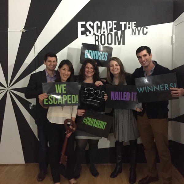 Foto tirada no(a) Escape The Room NYC por Oh em 12/11/2014