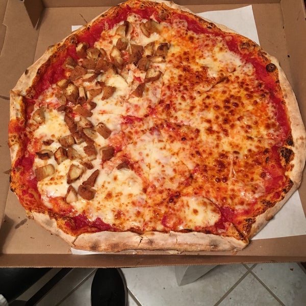 Joeys' Pizza & Pasta Pizzeria in Long Beach Township