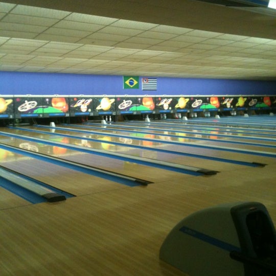 Foto tomada en Planet Bowling  por Joselio el 10/6/2012