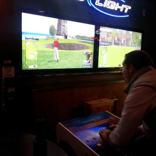 Putters Sports Grill American Restaurant in Liberty Township