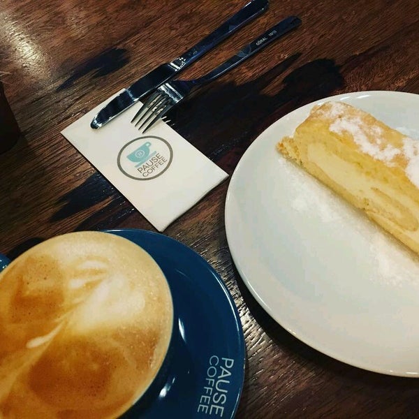 10/13/2016 tarihinde Gür K.ziyaretçi tarafından Double Pause Coffee'de çekilen fotoğraf
