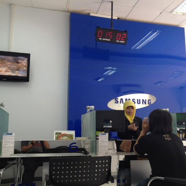 Samsung Service Center ITC Fatmawati - Kebayoran Baru - 108 visitors