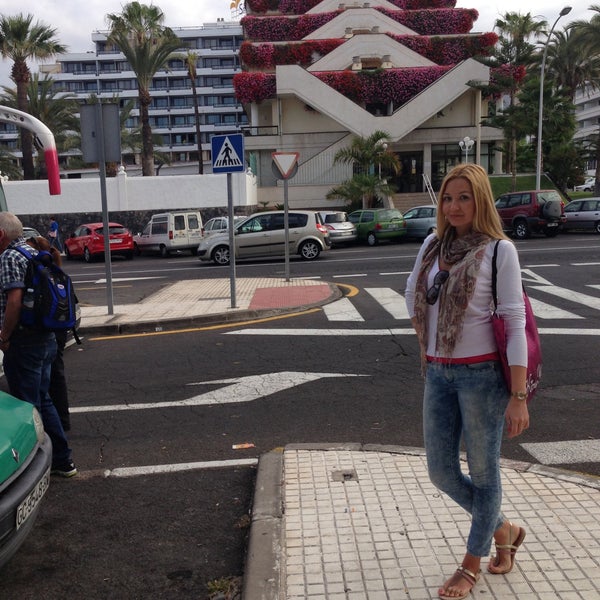 Photo taken at Hotel Best Tenerife by Endje A. on 5/3/2013