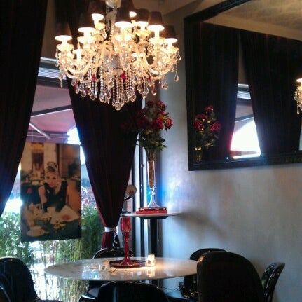 1/15/2013 tarihinde Mia S.ziyaretçi tarafından Café Sophie'de çekilen fotoğraf