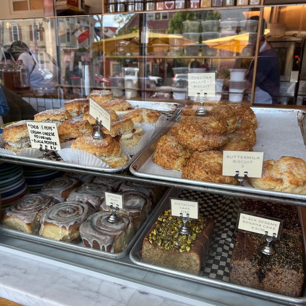 6/18/2022 tarihinde Steven A.ziyaretçi tarafından Tandem Coffee + Bakery'de çekilen fotoğraf