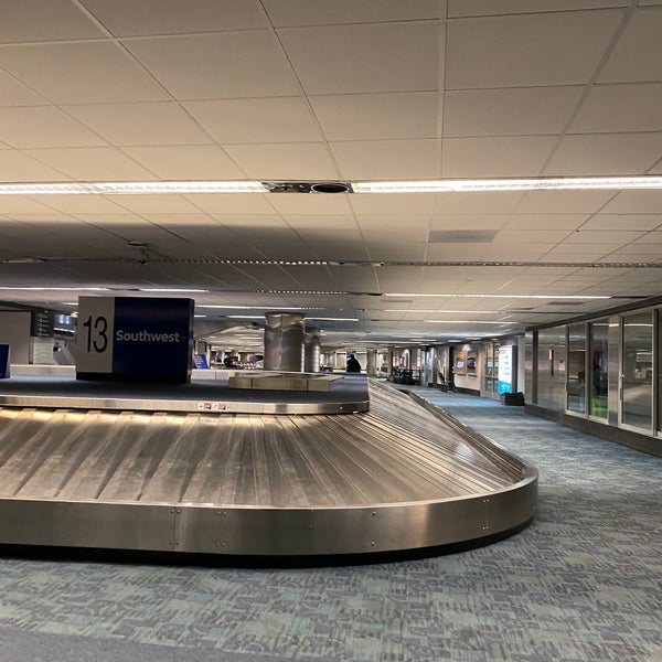Terminal 1 Baggage Claim San Francisco'da Bagaj Teslim Noktası
