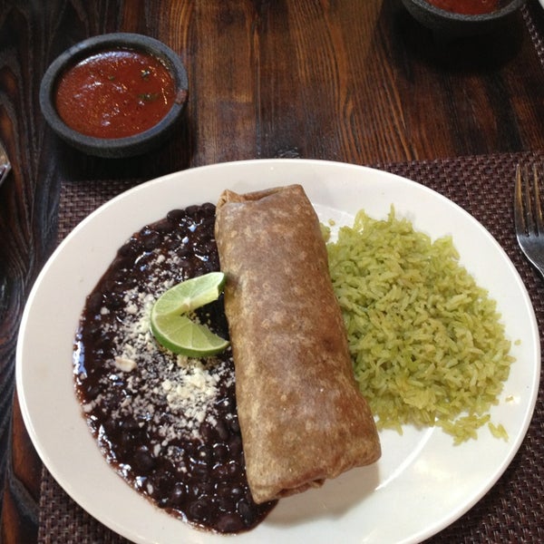 รูปภาพถ่ายที่ Mexicali Grill โดย Kenneth I. เมื่อ 5/20/2013