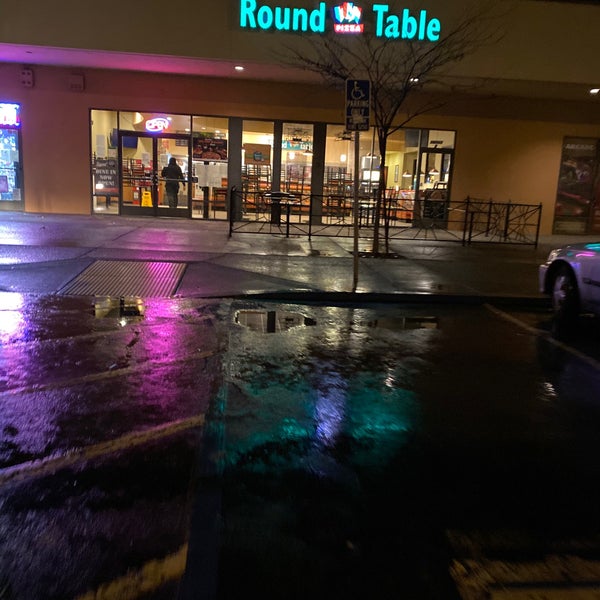 Round Table Hayward Matttroy