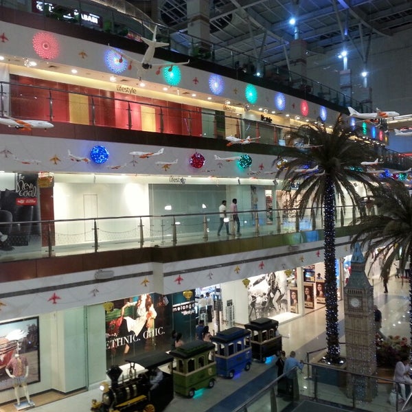 Z Square Mall - Shopping Mall