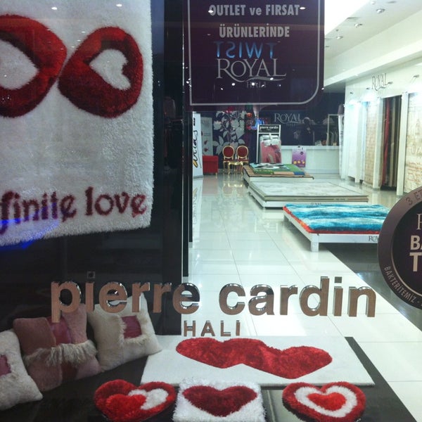 Gaziantep Domotex Turkey Fuari Nin 2 Pierre Cardin Hali Facebook