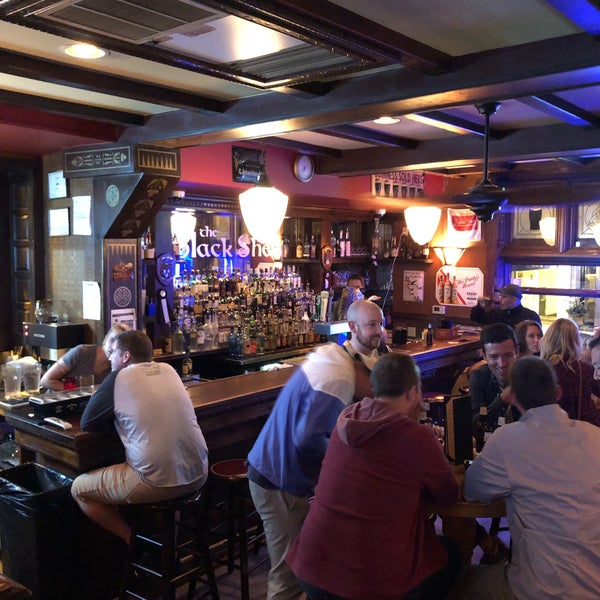 Foto tirada no(a) The Black Sheep Pub &amp; Restaurant por Ken S. em 9/9/2018