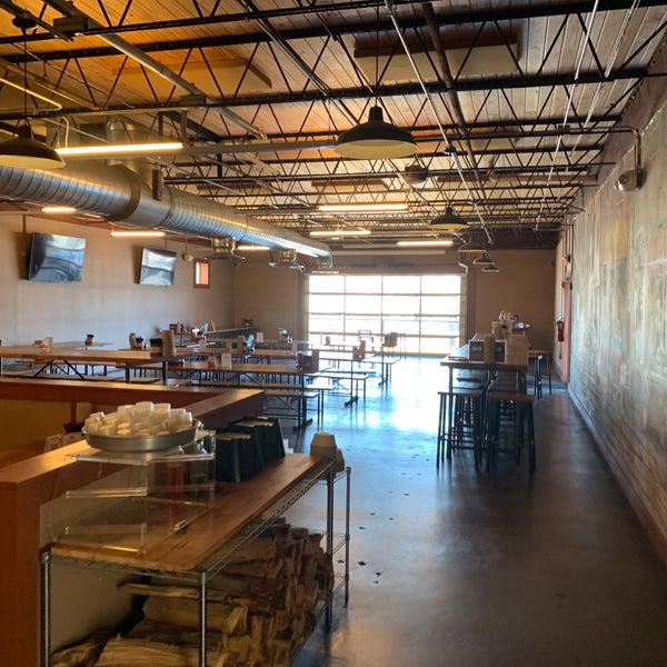 3/5/2019 tarihinde Ken S.ziyaretçi tarafından DeSano Pizza Bakery'de çekilen fotoğraf