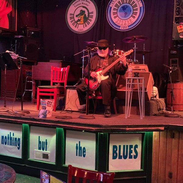 Foto tomada en Bourbon Street Blues and Boogie Bar  por Ken S. el 2/28/2019