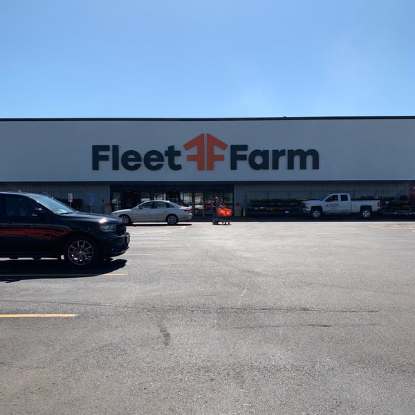 Fleet Farm Department Store