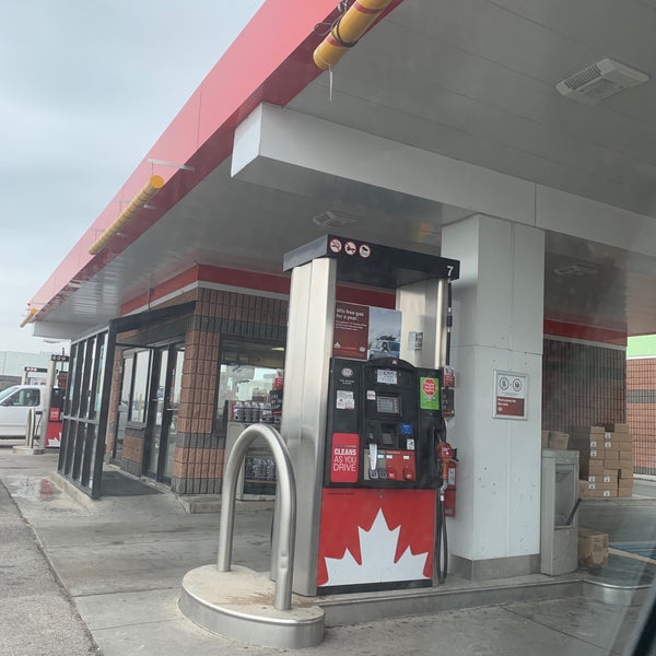 Petro Canada Gas Station In Mississauga