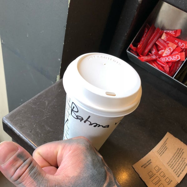 5/13/2018 tarihinde Gints A.ziyaretçi tarafından Starbucks'de çekilen fotoğraf