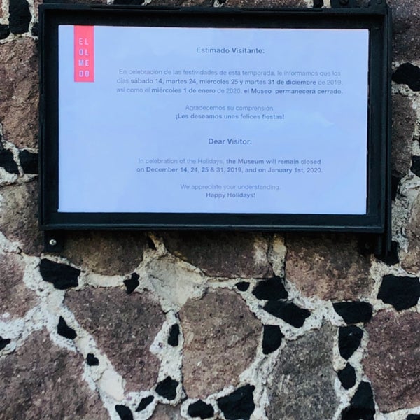 Foto diambil di Museo Dolores Olmedo oleh Vicky J. pada 12/14/2019