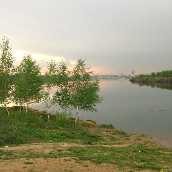 Амерьевский карьер щелково пляж. Щелковский доломитовый карьер. Амерьевский доломитовый карьер щелково. Щелковский амерьевский карьер. Кожинский карьер щелково.