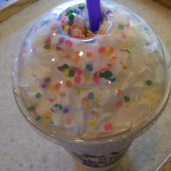 Photo taken at The Coffee Bean &amp; Tea Leaf by A S. on 6/6/2013