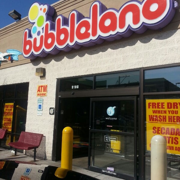 Bubbleland Laundromat Laundry Service in Chicago