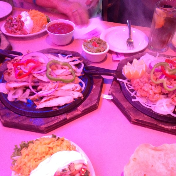 6/1/2014にcybrerxicanaがFajitas: A Sizzlin&#39; Celebrationで撮った写真