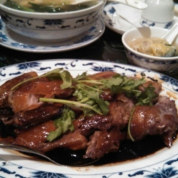 Photo taken at Dragon Court Chinese Restaurant by Debi L. on 9/24/2013