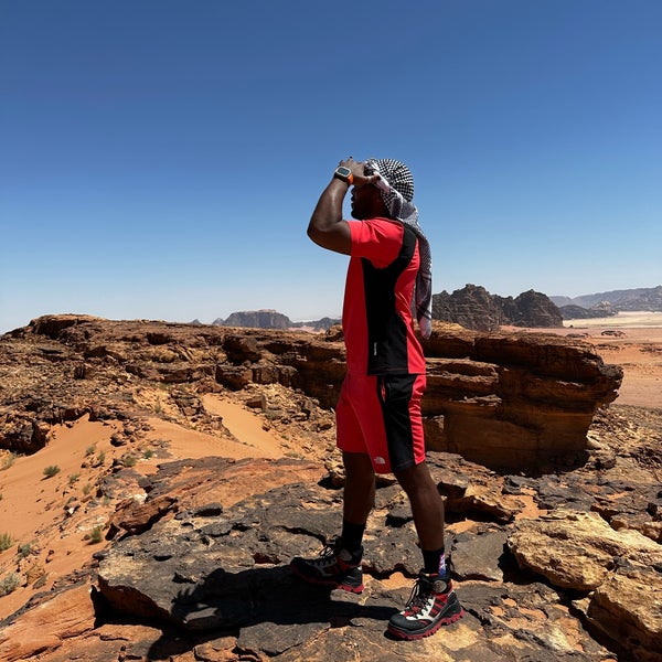 Foto tirada no(a) Wadi Rum Protected Area por Mervyn S. em 7/1/2023