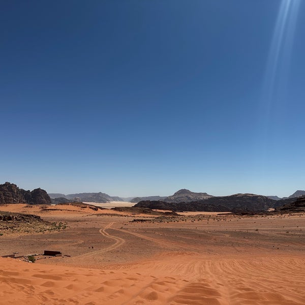 Foto tirada no(a) Wadi Rum Protected Area por Mervyn S. em 7/1/2023