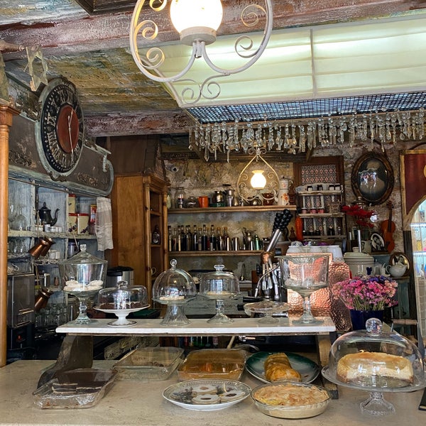 Photos at Cukraszda Café Budapest - Hipódromo - Tamaulipas 130