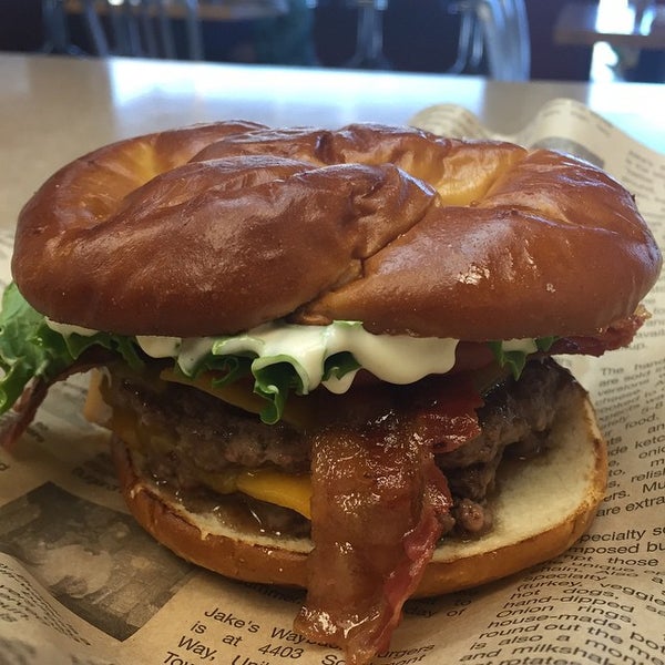 4/1/2015にStephen P.がWayback Burgersで撮った写真