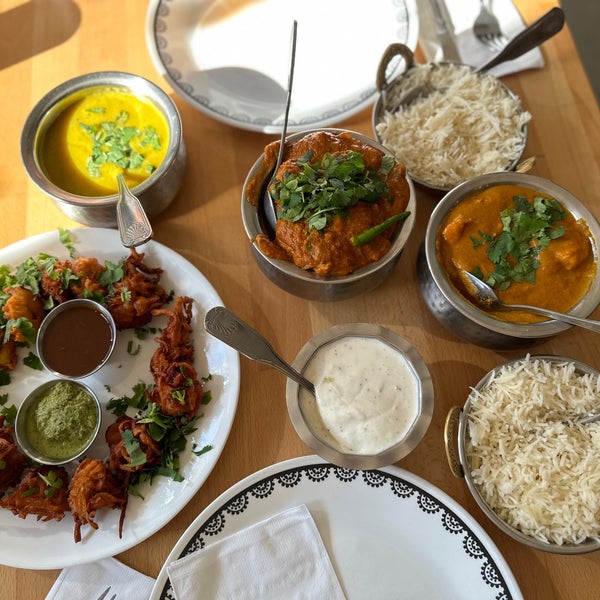 รูปภาพถ่ายที่ Seva Indian Cuisine โดย Stephanie A. เมื่อ 12/1/2022
