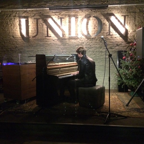 Photo taken at Union Bar and Grill by Katya S. on 1/10/2015