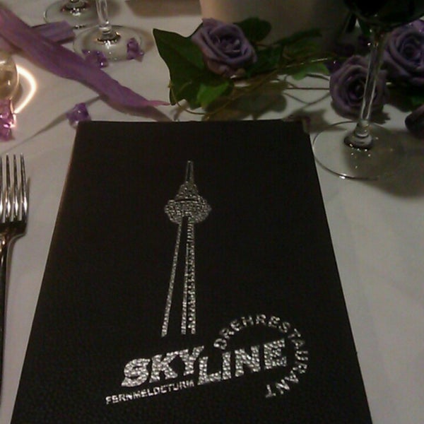 Das Foto wurde bei Dreh-Restaurant Skyline von Tino S. am 11/17/2013 aufgenommen