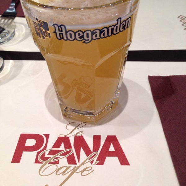Foto tomada en Restaurant Le Plana  por Jess J. el 5/17/2014