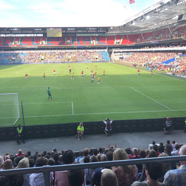 6/9/2018 tarihinde Ivar H.ziyaretçi tarafından Ullevaal Stadion'de çekilen fotoğraf