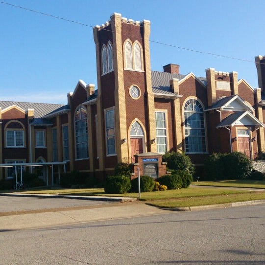 Grant Street Church Of Christ - Church in Decatur