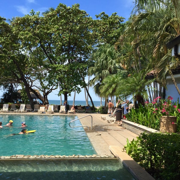 Photo taken at Tamarindo Diria Beach Resort by Eileen M. on 2/6/2015