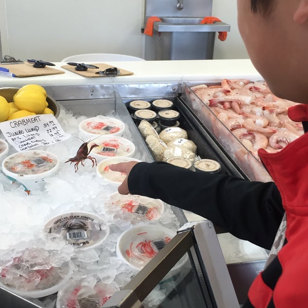 Sexton's Seafood Fish Market in Birmingham